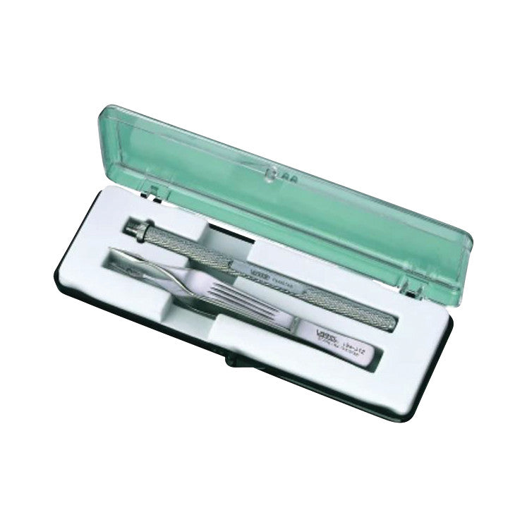 Splinter Removal Kit in a green plastic case with tweezers and a magnifying glass, set in a white foam insert.