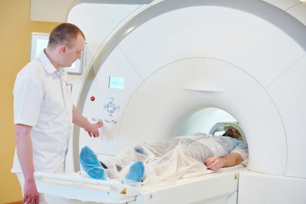 patient going into MRI machine