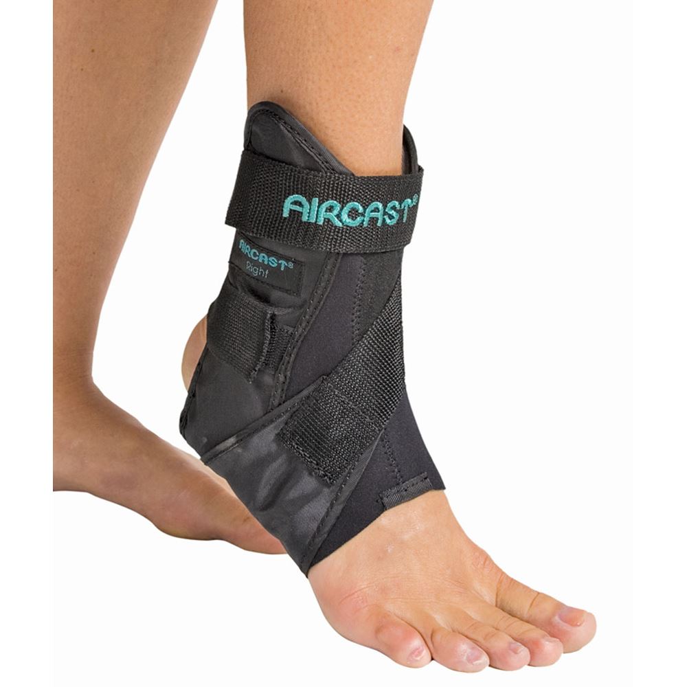 Postimpressionisme data ydre Aircast Ankle Braces: AirSport Ankle Brace