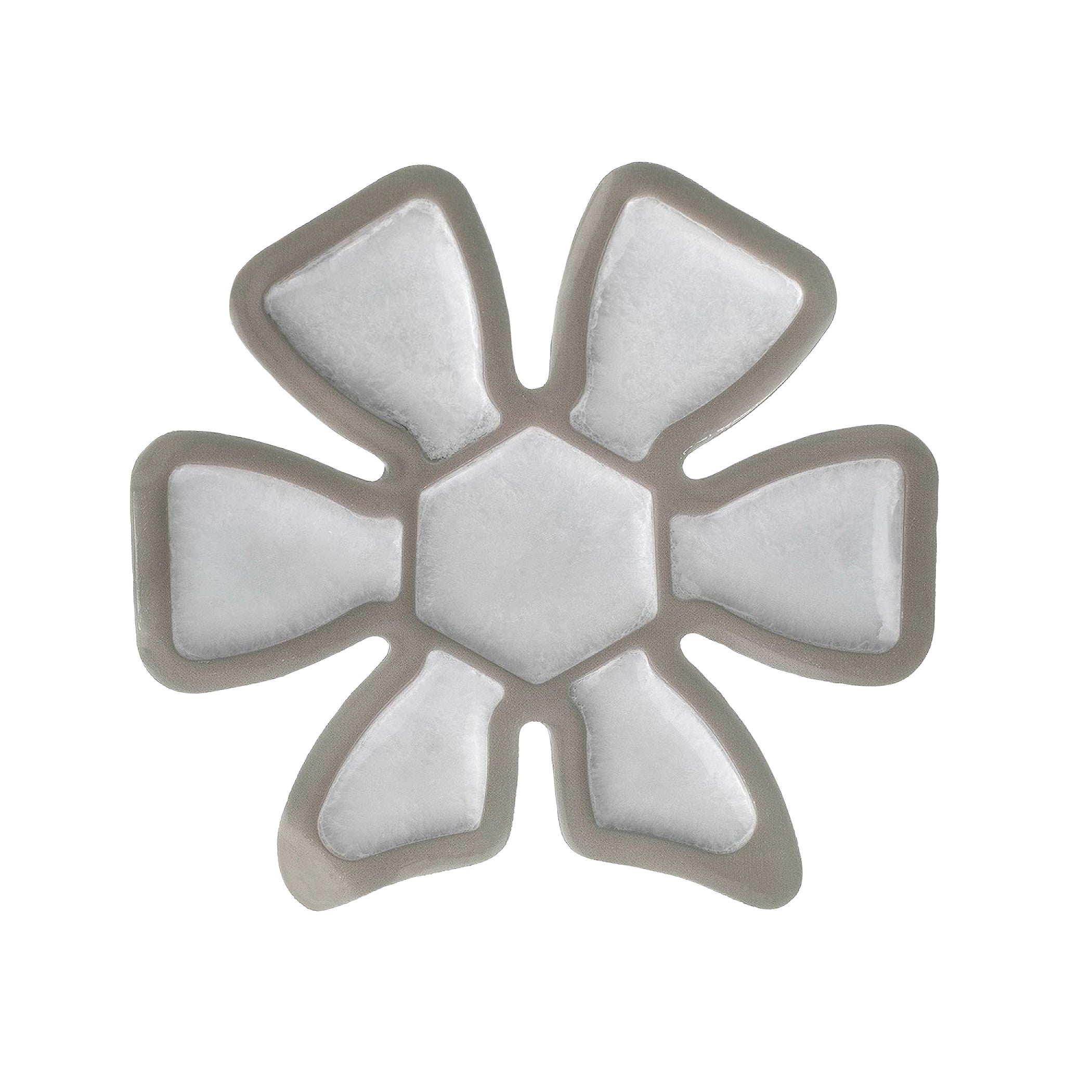 The Xena Therapies Onyx Cool Cap, a flower-shaped cooling pack with five padded petals and a hexagonal center.
