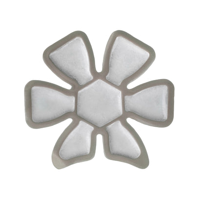 The Xena Therapies Onyx Cool Cap, a flower-shaped cooling pack with five padded petals and a hexagonal center.