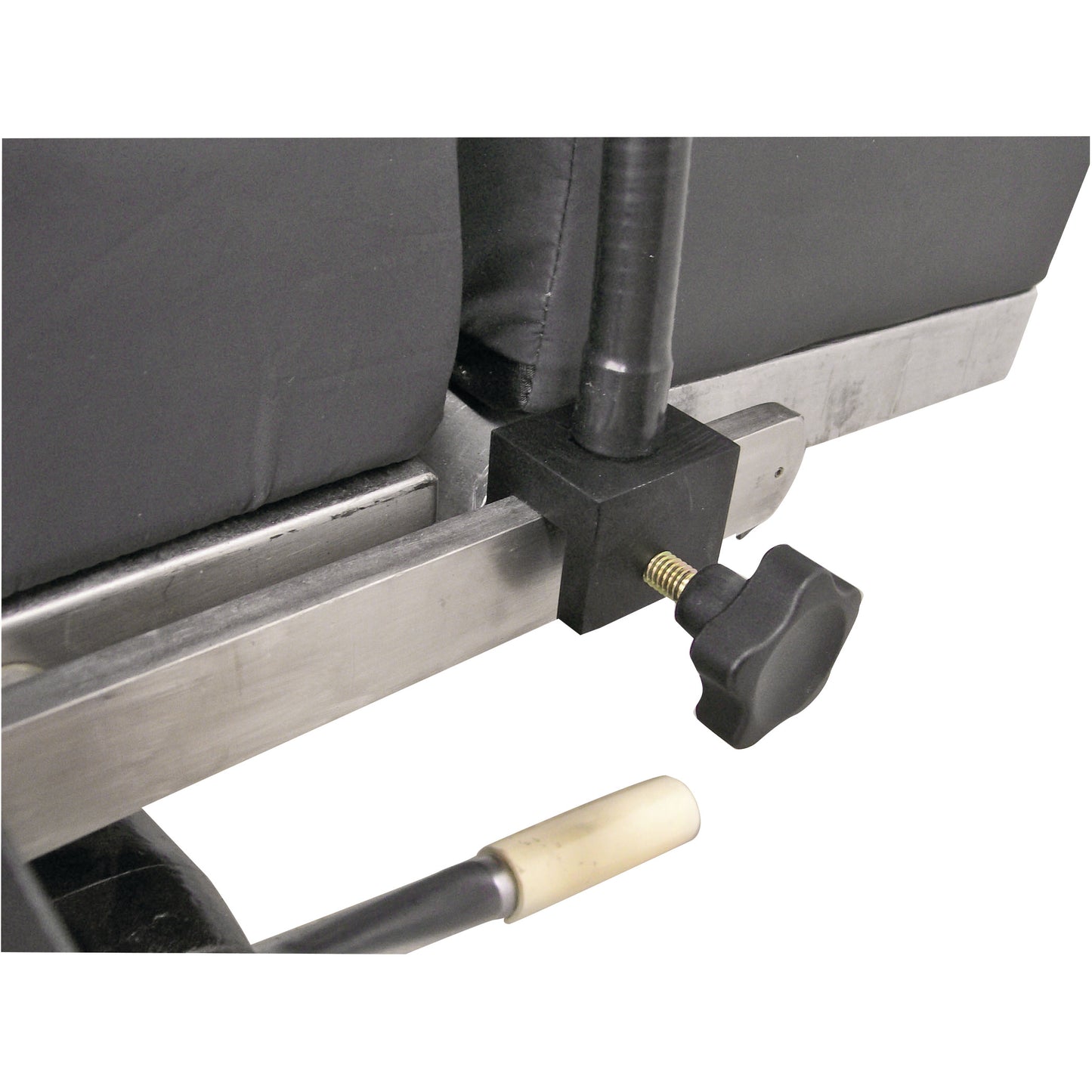 Close-up of the Malleable Anesthesia Screen with Built-in Rail Clamps, showing a knob and clamp mechanism on a metal rail.